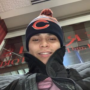 Meet your Posher, Devyn